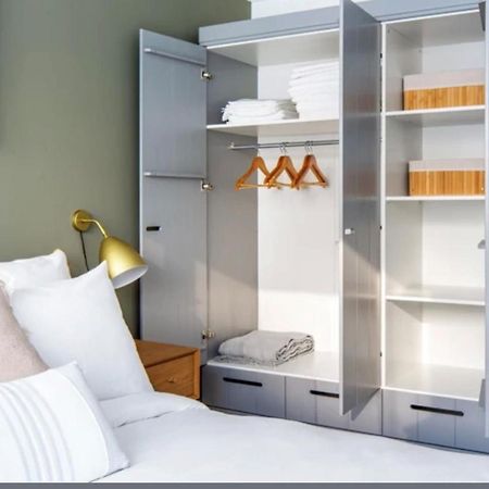 Bright 1Bedroom Apartment Centrally Located With Most Beautiful Views From Seine At 10 Minutes Walking From Beaugrenelle Shopping Mall And Eiffel Tower Párizs Kültér fotó